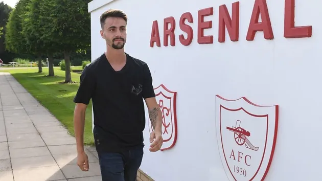 Vieira nói rõ vị trí muốn thi đấu cho Arteta - Bóng Đá