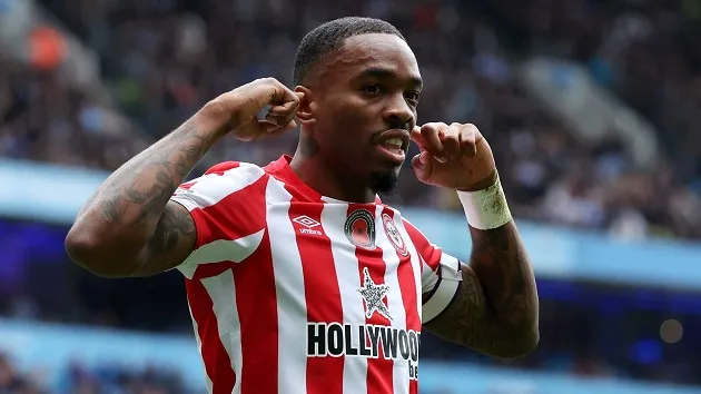 Gunners told to sign striker who can emulate Harry Kane and solve Gabriel Jesus issue - Bóng Đá