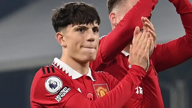 Alejandro Garnacho told to sack agent as Man Utd prepare club record contract - Bóng Đá