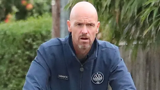 Erik ten Hag gây sốt, khuấy động đường phố Manchester - Bóng Đá