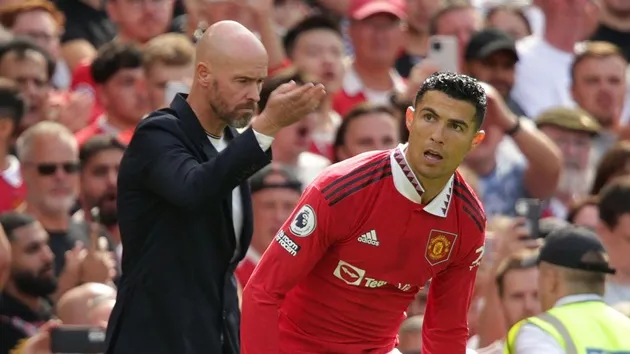 Giờ phán quyết điểm, Ronaldo đã xuất hiện tại Carrington - Bóng Đá