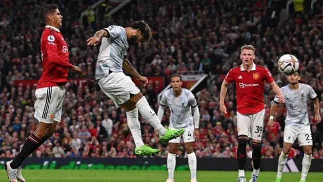 Vì sao Man Utd, Liverpool đều được rao bán? - Bóng Đá