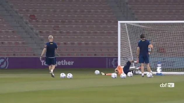 Alex Sandro, Danilo, and Neymar working to get back - Bóng Đá