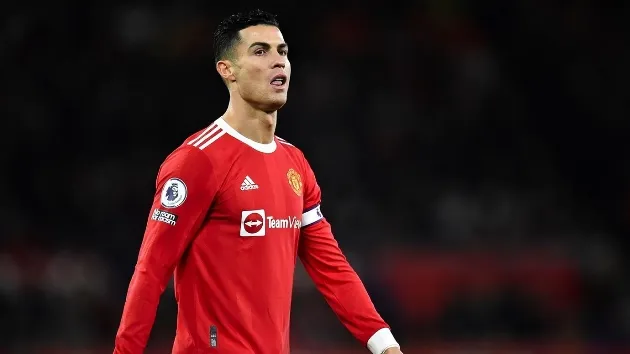 Rio Ferdinand claims Cristiano Ronaldo will '100 per cent' be at Manchester United next season - Bóng Đá