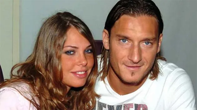 Totti and Ilary Blasi, after 20 years the story is close to the end - Bóng Đá