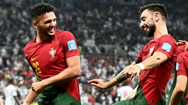 Ronaldo dự bị, Bồ Đào Nha ghi 6 bàn vào lưới Thụy Sĩ - Bóng Đá