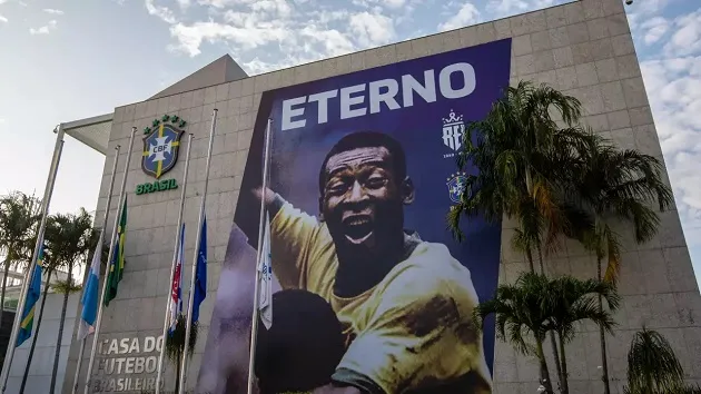 Pele funeral LIVE updates and tributes as Brazilian football legend laid to rest - Bóng Đá