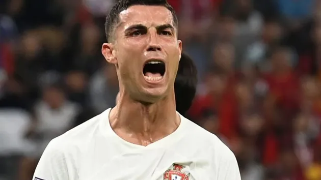 Tiền đạo Hàn Quốc tiết lộ câu nói khiến Ronaldo nổi giận - Bóng Đá