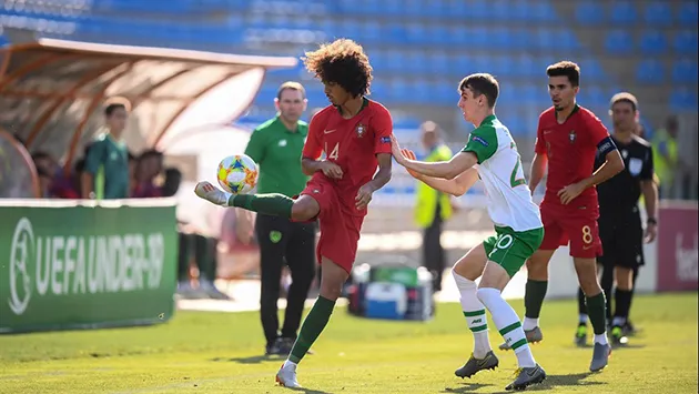 Đè bẹp CH Ireland, đàn em Cristiano Ronaldo kiêu hãnh vào chung kết - Bóng Đá