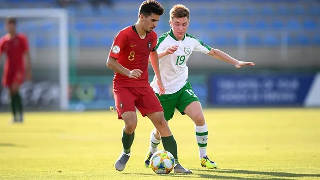 Đè bẹp CH Ireland, đàn em Cristiano Ronaldo kiêu hãnh vào chung kết - Bóng Đá