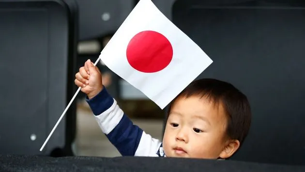 Đáng yêu hết cỡ với những fan nhí cháy hết mình vì World Cup - Bóng Đá