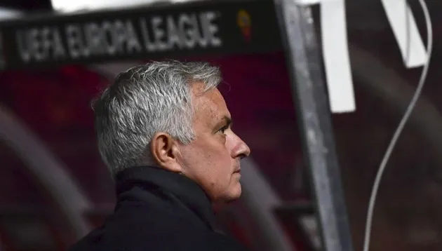 MOURINHO BLAMES ROMA FINISHING AND REFEREE IN SALZBURG - Bóng Đá