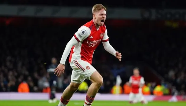 How Emile Smith Rowe compares with Kevin De Bruyne in 2021-22 - Bóng Đá