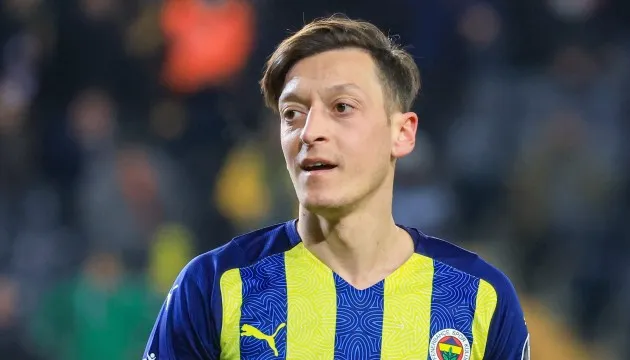 Ex-Arsenal midfielder Mesut Ozil ‘suspended indefinitely’ by Fenerbahce - Bóng Đá