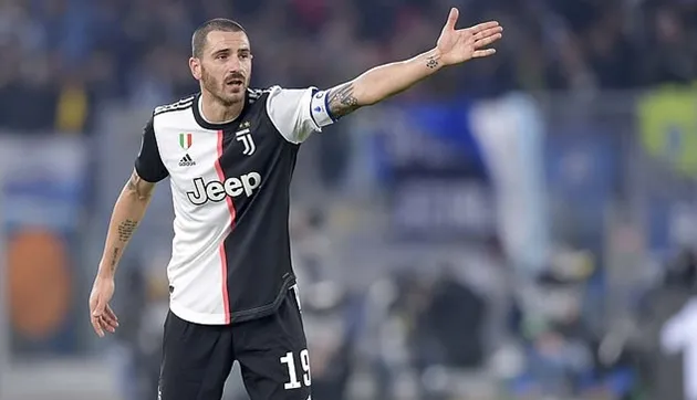 Bonucci cảnh báo Sarri: 