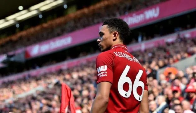 Liverpool nợ... mẹ của Alexander Arnold một lời cảm ơn - Bóng Đá