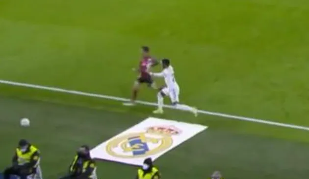 Fan Real đã phát hiện ra thần tượng mới tại sân Bernabeu - Bóng Đá