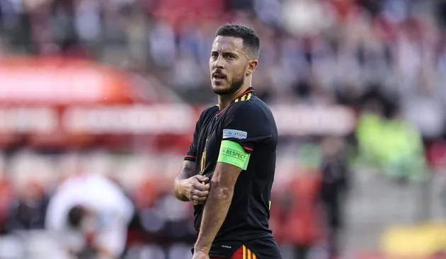 Eden Hazard bỏ lỡ không tưởng - Bóng Đá