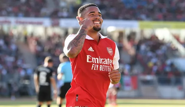 Phản ứng của Gabriel Jesus sau khi lập cú đúp cho Arsenal - Bóng Đá