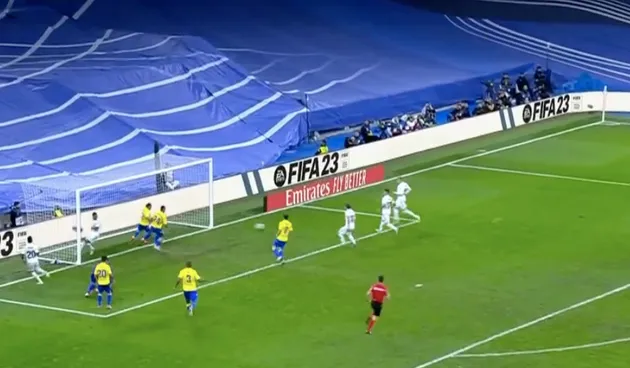 Modric bỏ lỡ cơ hội ngon ăn nhất sự nghiệp - Bóng Đá
