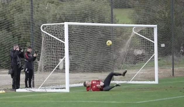 More things spotted in Manchester United training - Bóng Đá