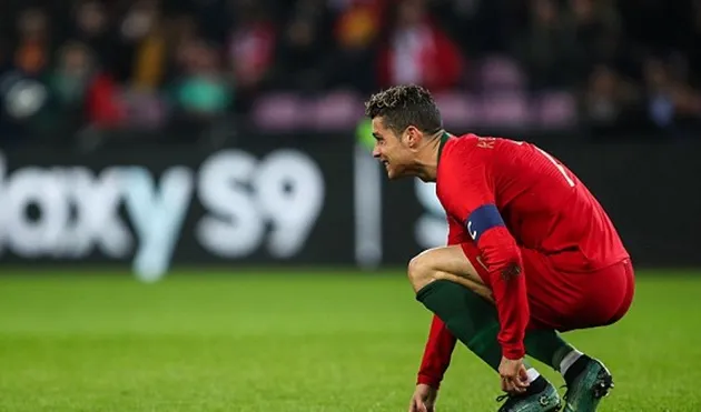 Thua sốc trước Hà Lan, Ronaldo trút giận lên đồng đội - Bóng Đá