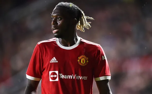 Manchester United rebuff West Ham and Crystal Palace approaches for Aaron Wan-Bissaka - Bóng Đá