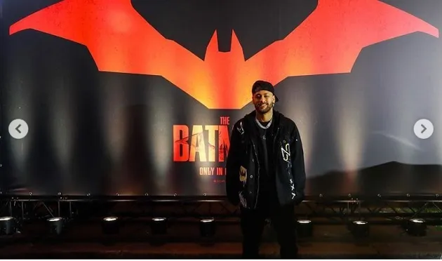 PSG star Neymar attends The Batman premiere in France alongside Robert Pattinson and Zoe Kravitz - Bóng Đá