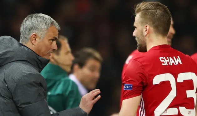 Shaw: 'Mọi người có thể chê tôi béo, nhưng Rooney cũng vậy đó thôi' - Bóng Đá