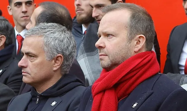 Mourinho dùng 2 từ nói về mối quan hệ với Ed Woodward - Bóng Đá