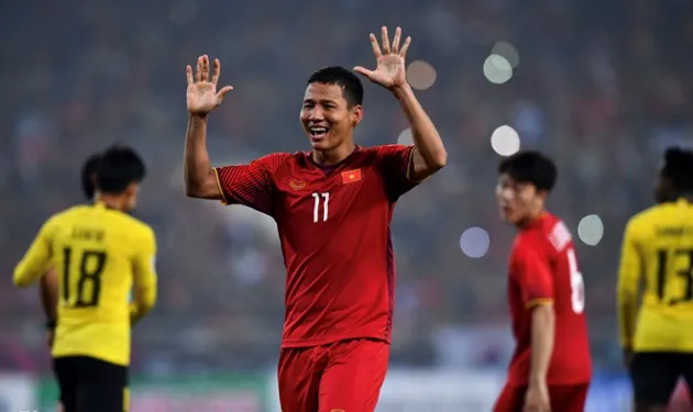 Fox Sports chọn đội hình tiêu biểu AFF Cup: Cú sốc hàng phòng ngự! - Bóng Đá