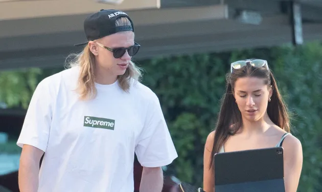 Erling Haaland 'smitten' with footballer girlfriend, 18, he's been dating for months - Bóng Đá