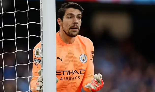 Pep Guardiola reveals Manchester City's back-up goalkeeper Stefan Ortega will START the historic FA Cup final - Bóng Đá
