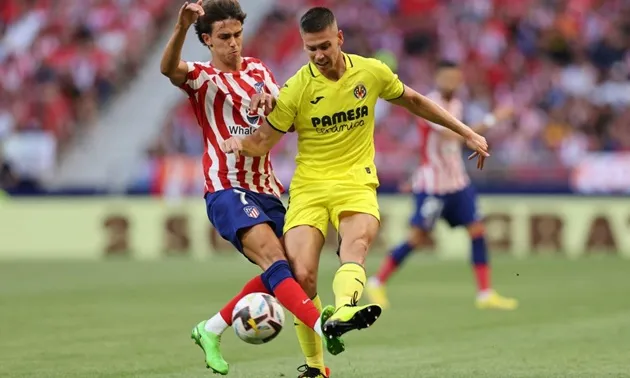 Chelsea and Manchester United have entered the race to sign former Spurs defender Juan Foyth. - Bóng Đá