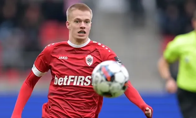 Manchester United are monitoring 18-year-old Arthur Vermeeren at Royal Antwerp - Bóng Đá