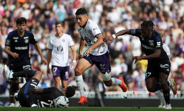 ARSENAL TARGETS TOULOUSE MIDFIELDER FARÈS CHAÏBI - Bóng Đá