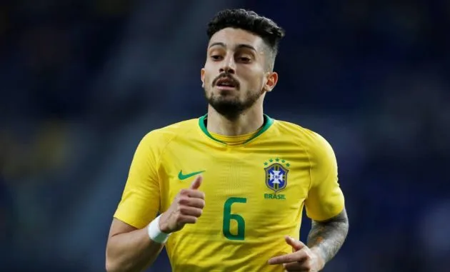 Deal close – Man Utd could agree £45.8million terms in fee and wages to seal signing - Alex Telles - Bóng Đá