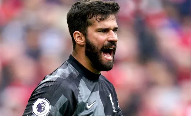 Alisson khiến Klopp đau đầu với vấn đề tương tự Salah, Mane - Bóng Đá