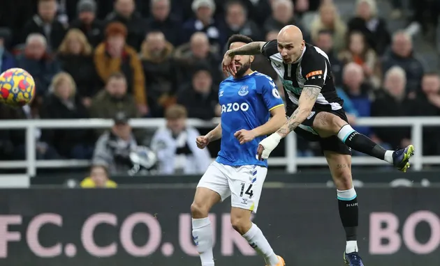 Khắc nghiệt cho Lampard, Van de Beek ra mắt Everton thất vọng - Bóng Đá