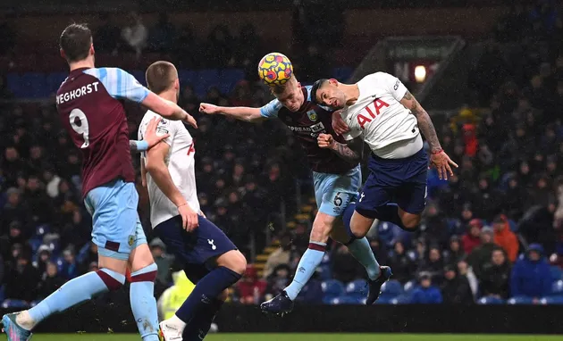 Tottenham thua đội hạng 19, đánh mất lợi thế trước Quỷ đỏ - Bóng Đá