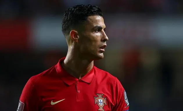 Ronaldo nhạt nhòa trong chiến thắng của Bồ Đào Nha - Bóng Đá