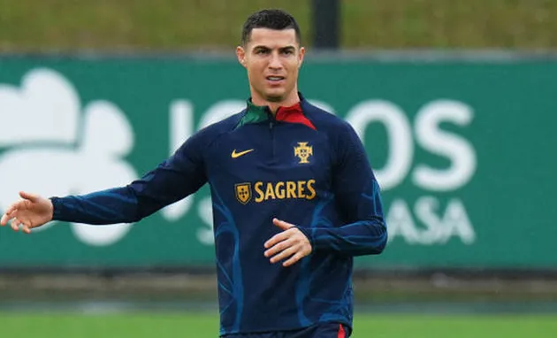 Fernandes bùng cháy với cú đúp, Bồ Đào Nha thắng đậm dù không có Ronaldo - Bóng Đá
