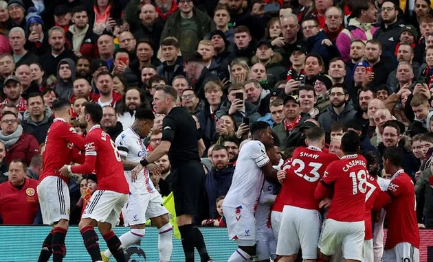 Ảnh sau trận Man Utd - Bóng Đá