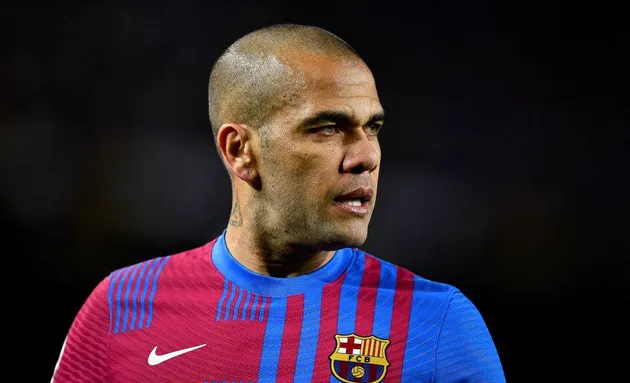 Xavi lên tiếng về tương lai của Dani Alves tại Barca - Bóng Đá