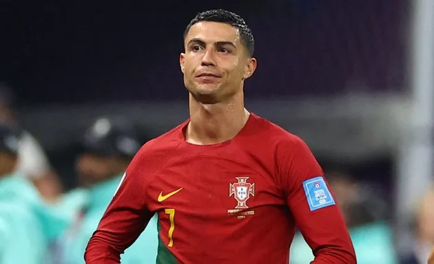 Ronaldo lên tiếng về tin đồn đến Al Nassr - Bóng Đá