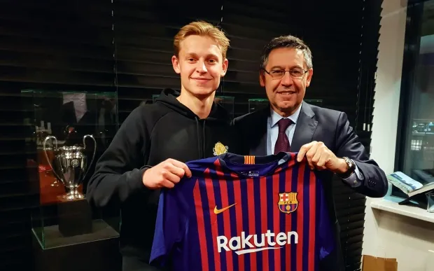 Frenkie de Jong to REFUSE to wear No14 shirt if he seals Man Utd transfer over links to legend Johan Cruyff - Bóng Đá