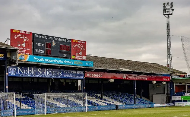 Luton will need a mad £10m three-month dash to get Kenilworth Road stadium - Bóng Đá