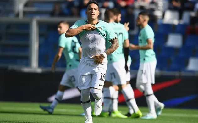 11 khoảnh khắc ấn tượng tại Serie A vào đêm qua: