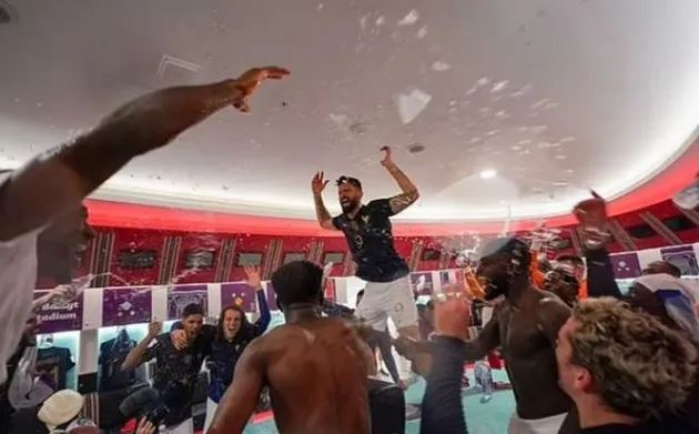 Inside France’s wild dressing room and hotel celebrations after reaching World Cup final - Bóng Đá