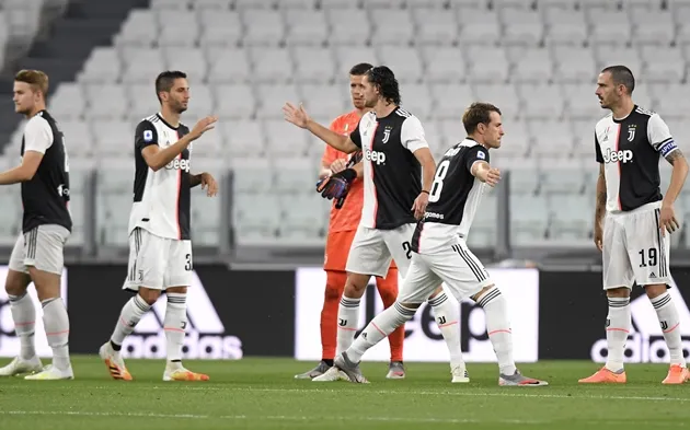 Ronaldo đi vào lịch sử châu Âu; Juve tiến gần đến chức vô địch - Bóng Đá